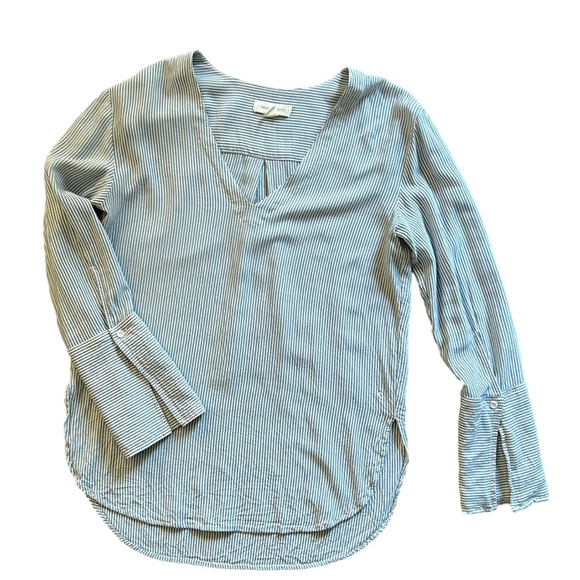 Treasure & Bond Tops - Treasure & Bond pinstripe top